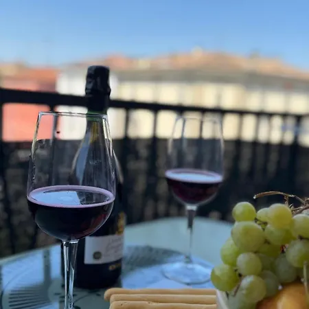 Monolocale Per 2 Nel Centro Di - Aurea ! 아파트 *