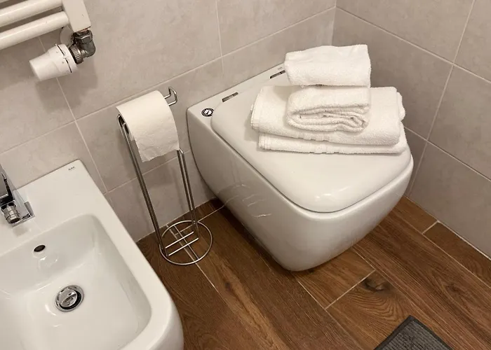 Monolocale Per 2 Nel Centro Di - Aurea ! Parma